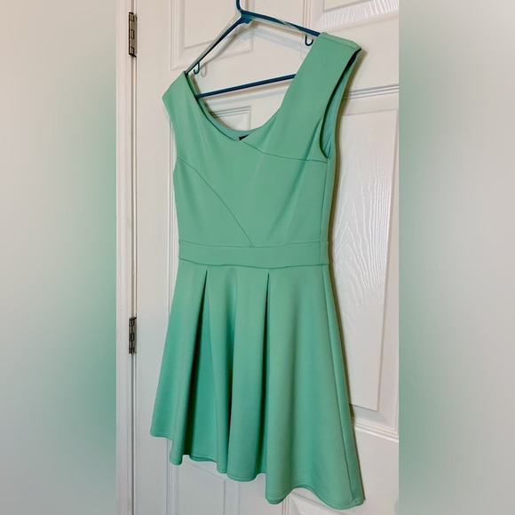Midnight Doll Dresses & Skirts - Midnight Doll teal/light green short sleeve cocktail dress, size 7